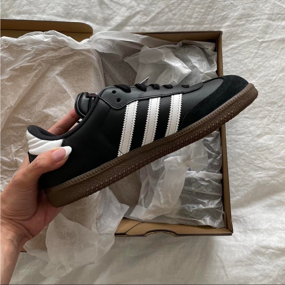 Samba Classic Black